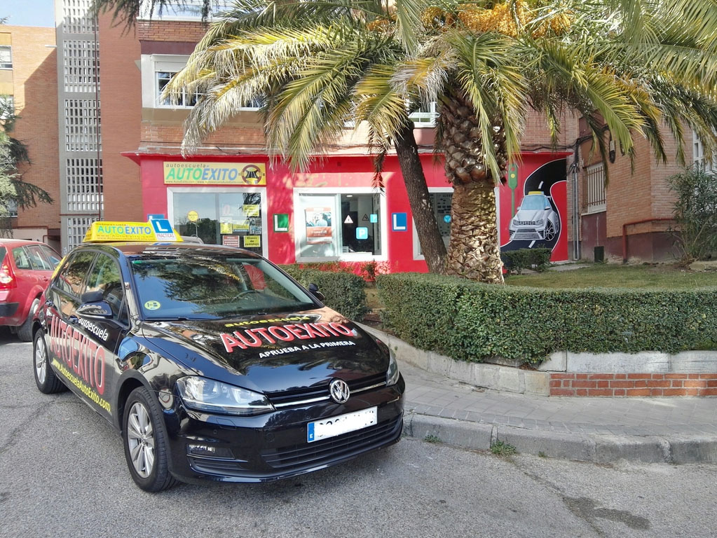 autoescuela-autoexito